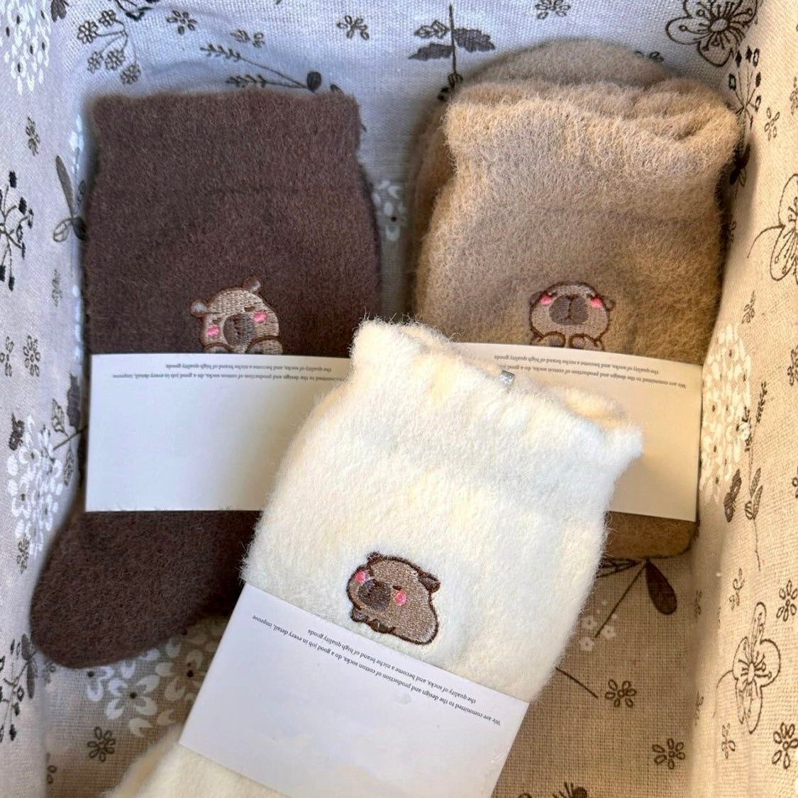 【Ahhkawaii】Capybara Embroidered Winter Thickened Cartoon Mid-Calf Socks with Added Plush