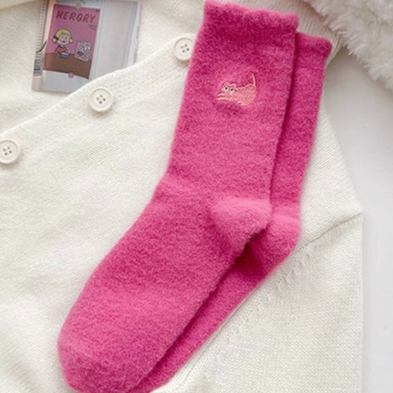 Winter Cute Plush Cat Embroidery Pattern Warm Mid-calf Socks