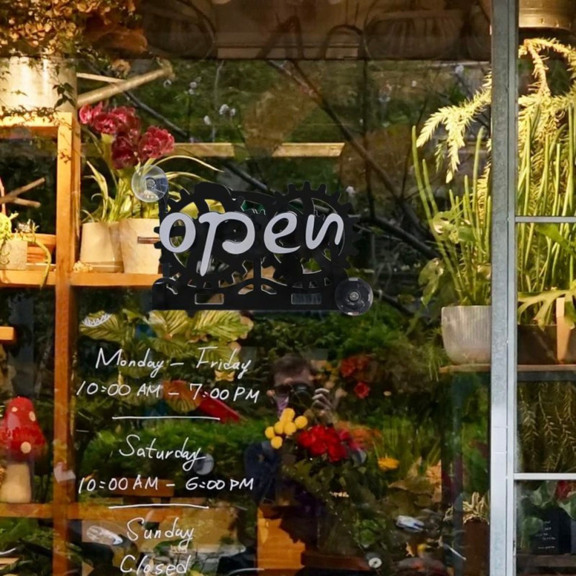 2024 New Plastic Creative Open and Closed Switch Decorative Ornament