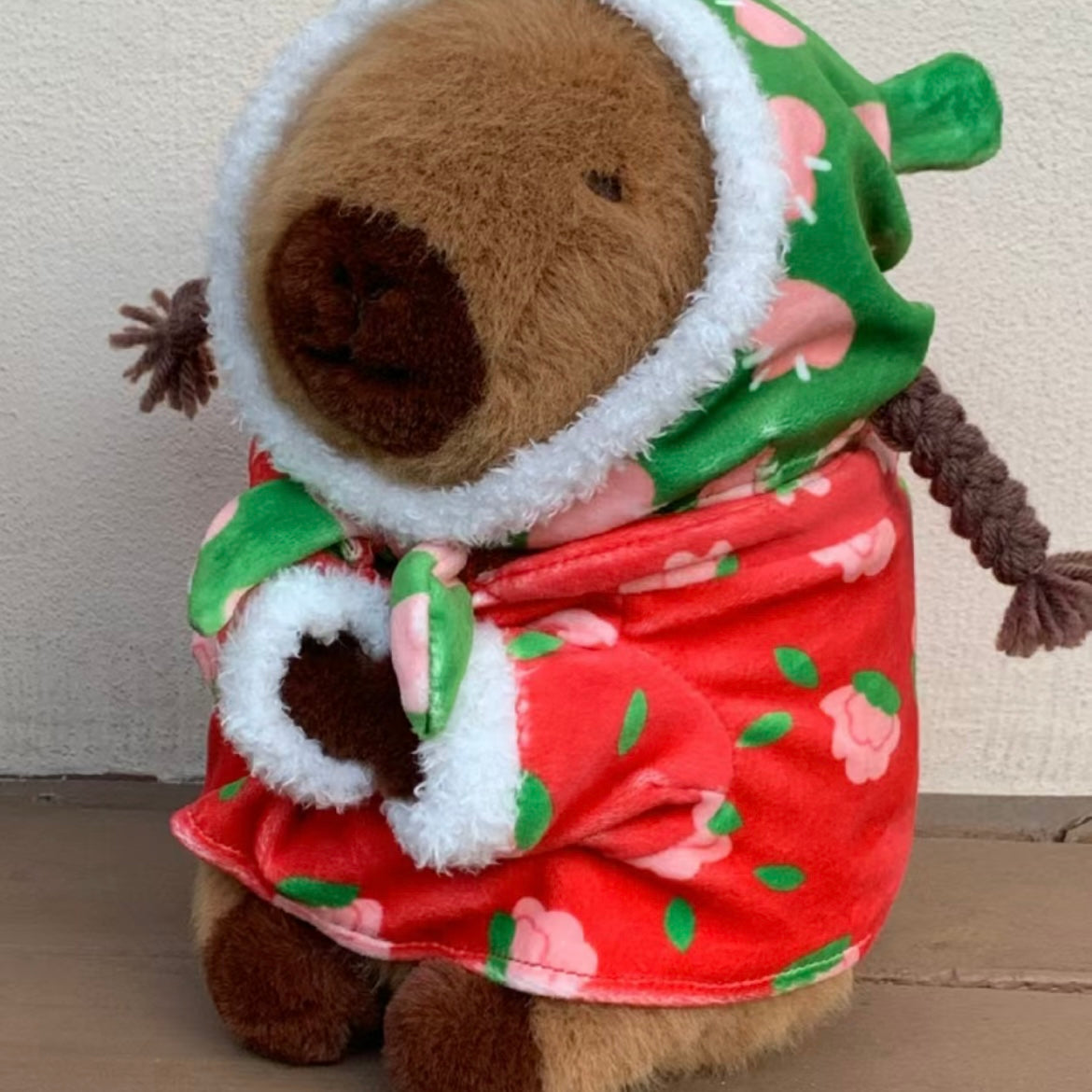2023 Vintage Floral Cotton Coat with Retro Capybara Plush - Creative Gift
