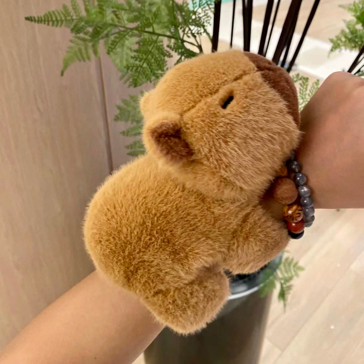 【Ahhkawaii】Hugging Wrist Capybara Plush Toy with Patting Hoop
